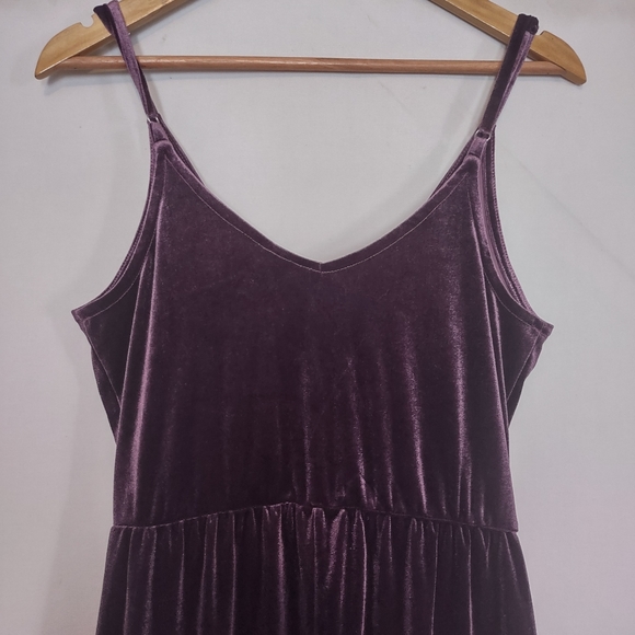Wild Fable Velvet V-Neck Sleeveless Jumpsuit Size S - Picture 8 of 12